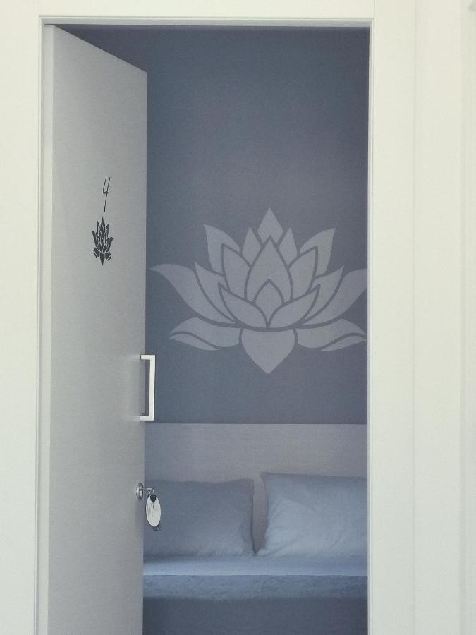 Fiore Di Loto Rooms カリーニ エクステリア 写真