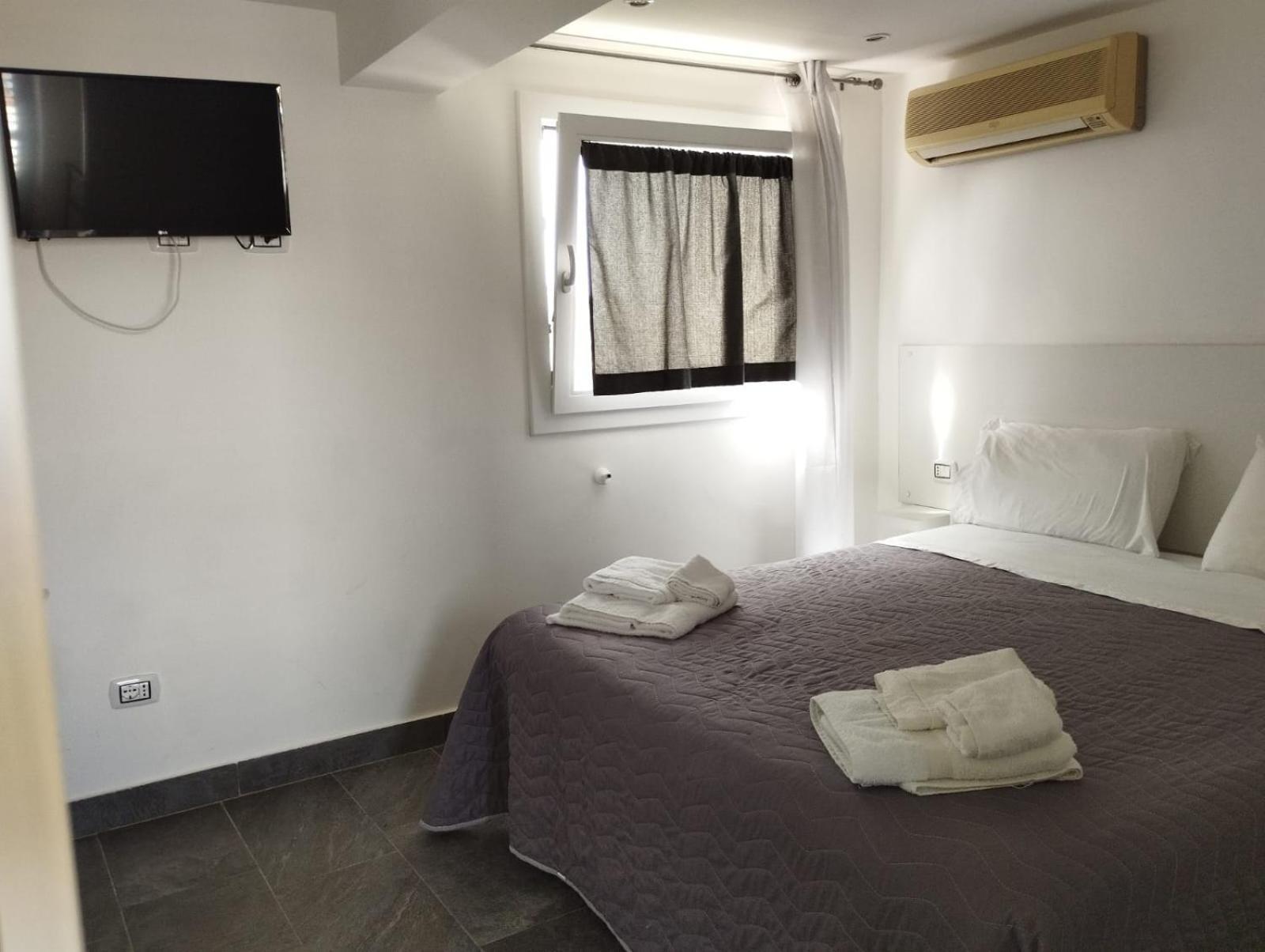 Fiore Di Loto Rooms カリーニ エクステリア 写真